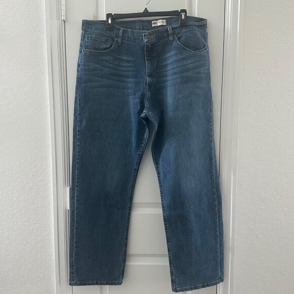 Wrangler Premium Quality Straight Fit Mens Jeans Size 38x30 Blue Denim Blend - Picture 1 of 7